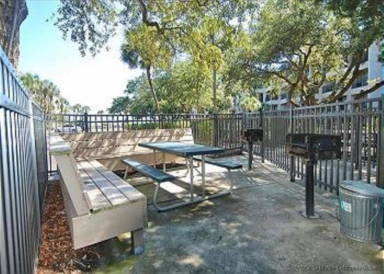 Nothing But Ocean In Forest Beach Hilton Head Island Buitenkant foto